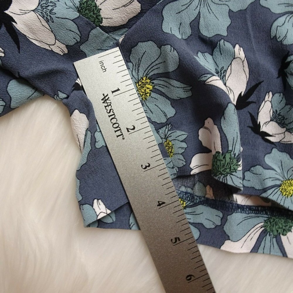 LOFT Outlet Women's Pleated Soft Shorts Flowy Floral Pockets Preppy Party Size 2 - Picture 12 of 12